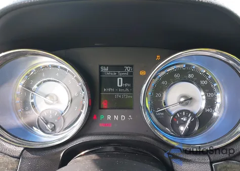 2011 Chrysler 300 Limited из США, поврежденный, VIN 2C3CA5CG9BH564684